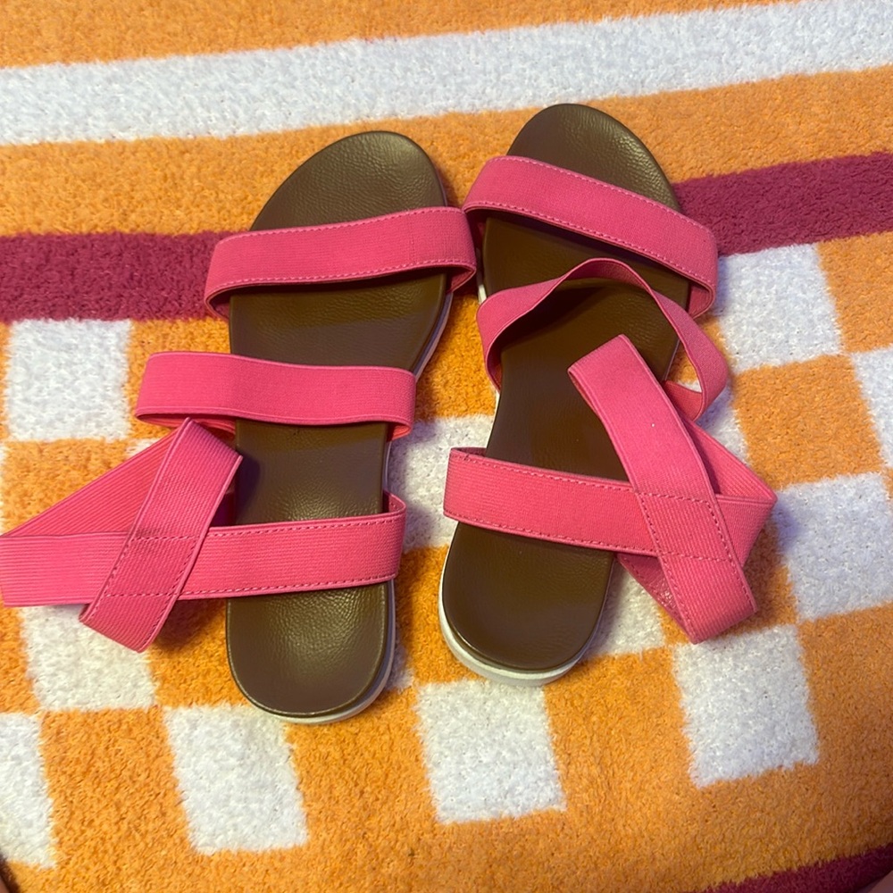 Pink wedges